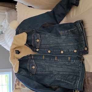 Gap denim with teddy inside lining size xs jean jacket